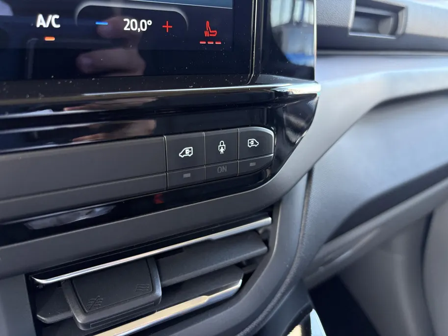 Ford Tourneo Custom E-Tourneo 340 L1H1 Titanium X 65 kWh | 8 persoons | PANORAMADAK | LUXURY PACK