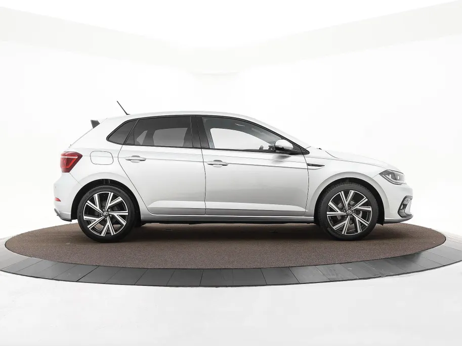 Volkswagen Polo 1.0 TSI 95pk DSG R-Line · Camera · Matrix LED · ACC · Stoelverwarming · Apple/Android Car Play · Sfeerverlichting · Verkeersbord Detectie ·