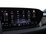 Audi Q6 e-tron 252pk S edition 83 kWh · SOH 97,5% · Panoramadak · Leder · 360 Camera · Luchtvering · Wegklapbare Trekhaak · Stoelverwarming Voor + Achter ·