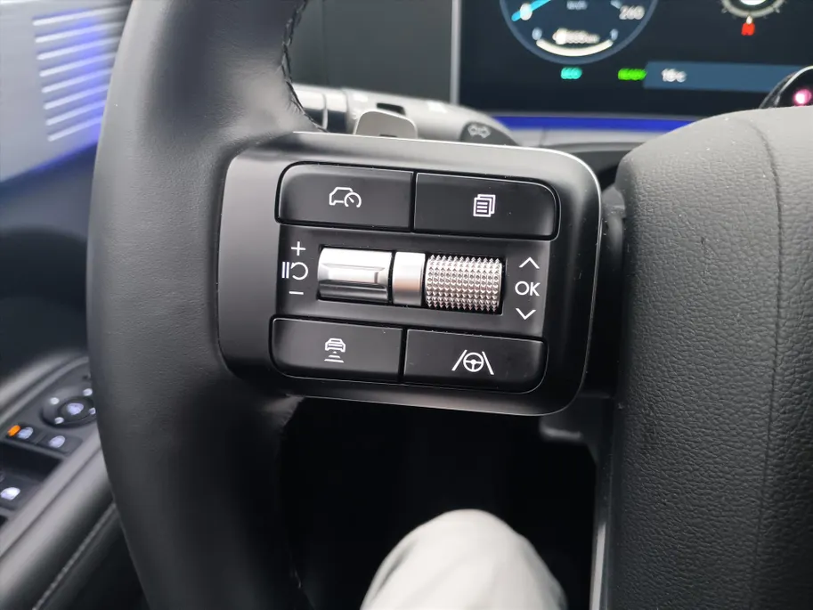 Hyundai Santa Fe 1.6 T-GDi HEV 7-zits Premium / BTW / Org. Nederlands! / 1e Eigenaar / SCHERP GEPRIJSD!