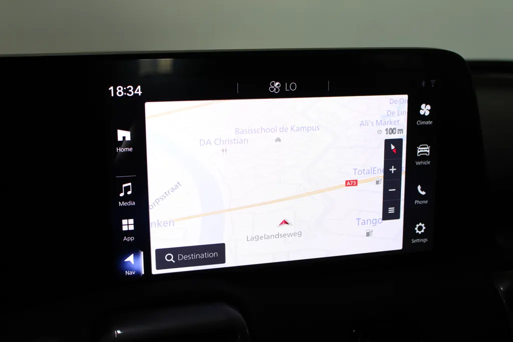 Suzuki e Vitara Style 61 kWh / Stoel + Stuurverwarming / 360° Camera / Navigatie /