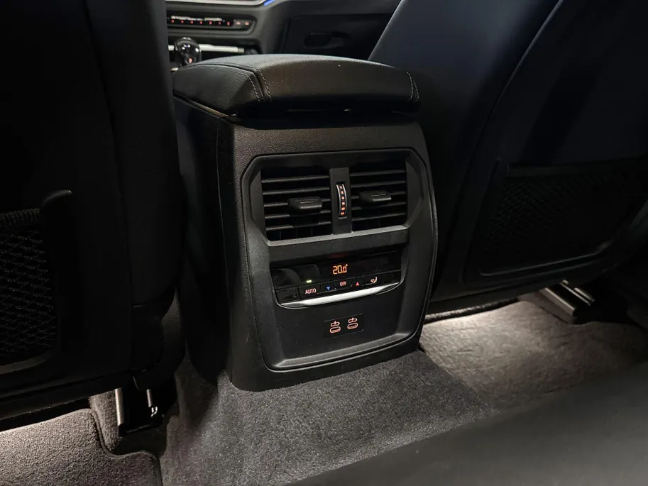 BMW 3 Serie Sedan 320i High Executive M-Sport