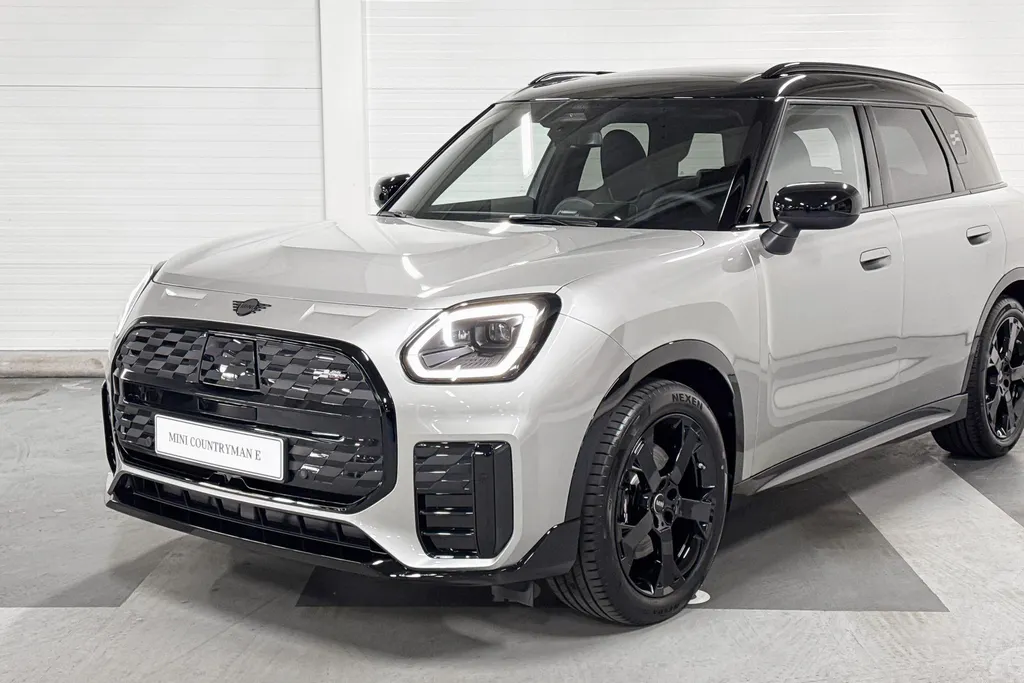 MINI Countryman Electric E John Cooper Works M