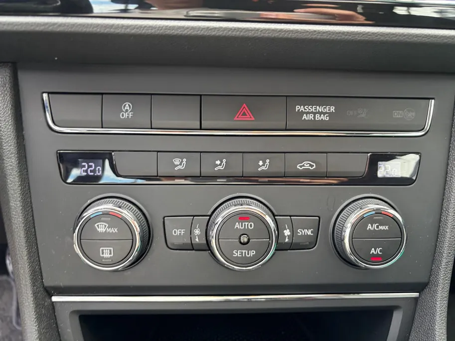 SEAT Leon ST 1.2 TSI Reference Business | Cruise | Sensoren | Lichtmetalen velgen |