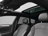 Volkswagen Arteon Shooting Brake 1.4 TSI PHEV 218PK R-Line Business DSG · Panoramadak · Trekhaak · Camera · Stoel, Stuur & achterbank verwarmd · Apple/Android Car Play · Garantie t/m 11-08-2027 of 100.000km