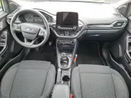 Ford Puma 1.0 EcoBoost Hybrid Titanium | 1e Eigenaar | NL-Auto | Winterpack | 17' Lichtmetaal | Climate Control | Navigatie | Parkeersensoren | Apple Carplay&Andoid auto |