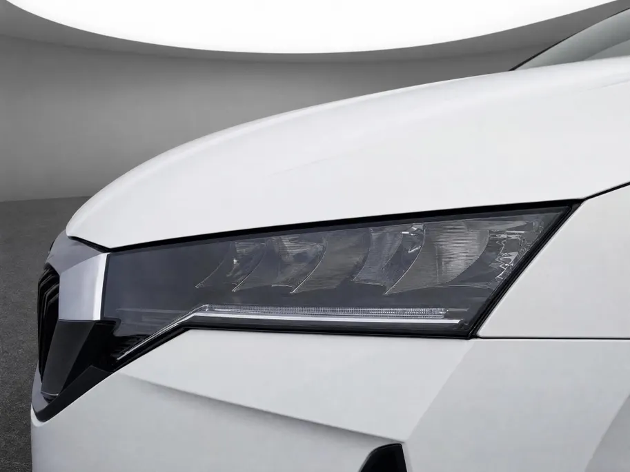 Škoda Octavia Combi 1.5TSI/115PK FL Selection · Apple/Android Car Play · Parkeersensoren · Stoelverwarming · Garantie t/m 04-12-2028 of 120000km.