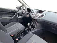 Ford Fiesta 1.25 Limited | Nieuwe Distributieriem bij aflevering | Trekhaak | All weather banden | Radio | Dealer onderhouden | Nieuwe APK | 12maanden BOVAG Garantie |