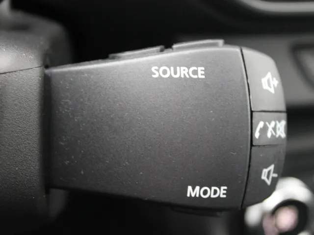 Dacia Sandero Stepway 1.0 TCe 100 PK Bi-Fuel Comfort | Trekhaak | ECC | Sensoren achter | 6 bak |