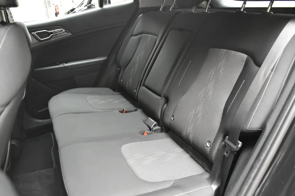 Kia Sportage 1.6 T-GDi 230pk Hybrid AT6 DynamicLine Trekhaak!