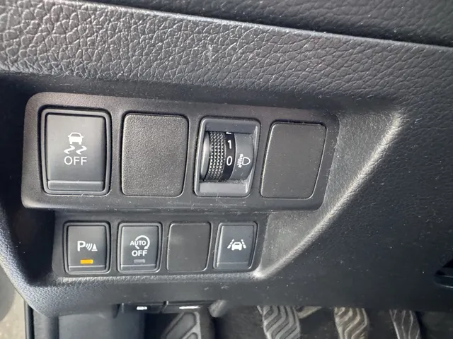 Nissan QASHQAI 1.2 Connect Edition. Trekhaak 13p (max. 1.200kg)
