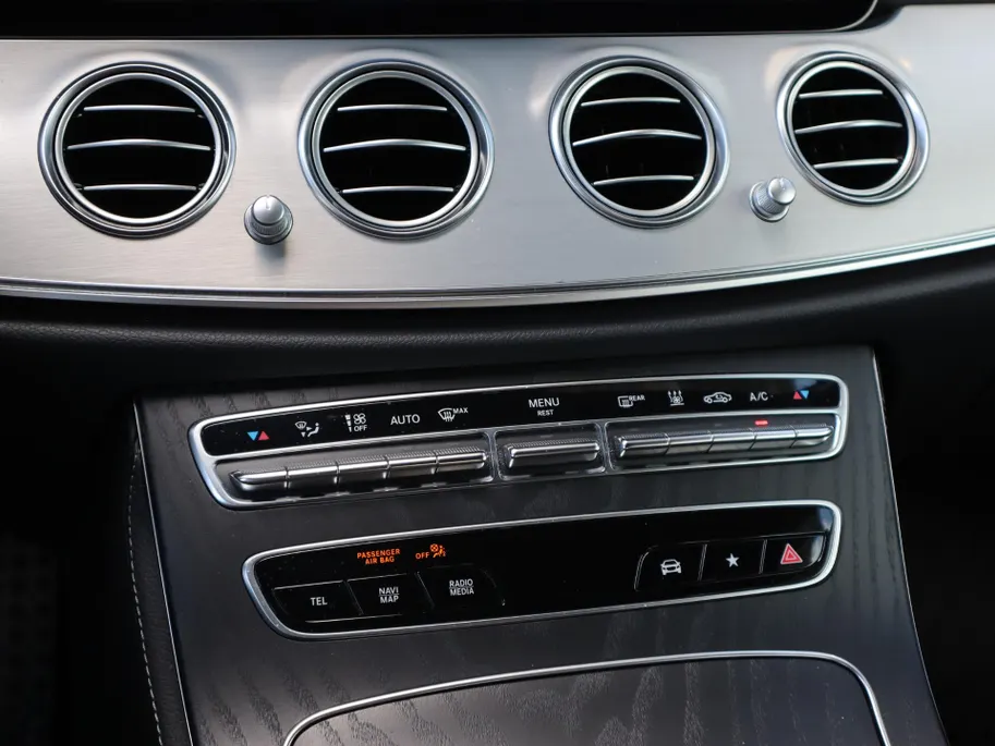 Mercedes-Benz E-Klasse 300 e Business Solution AMG l Keyless l Achteruitrij camera l Stoelverwarming l Dodehoekassistand
