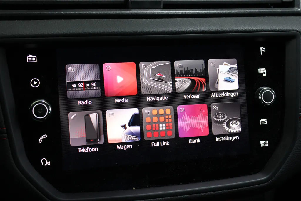 SEAT Ibiza 1.0 TSI FR Business Intense / Camera / Trekhaak afneembaar / Navi. / Full led / Apple Carplay /