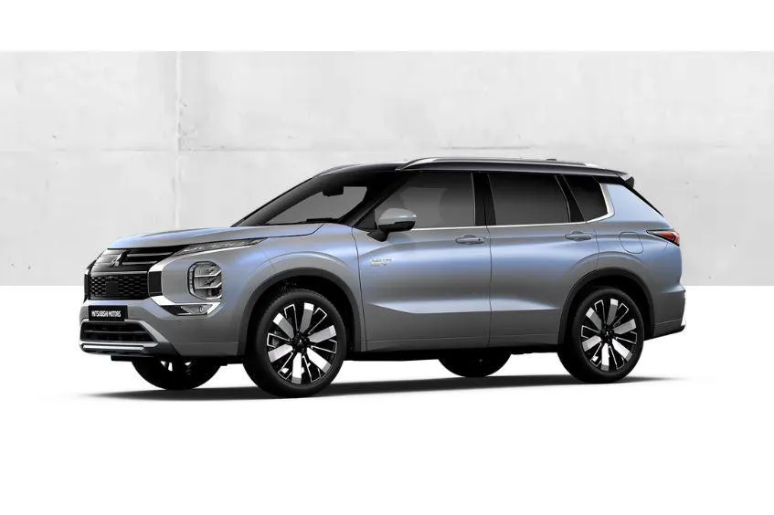 Mitsubishi Outlander 2.4 PHEV Instyle+ € 5.000 euro korting eigen voorraad| 8 jaar garantie| Snel leverbaar | Totaalprijs op is op.m25