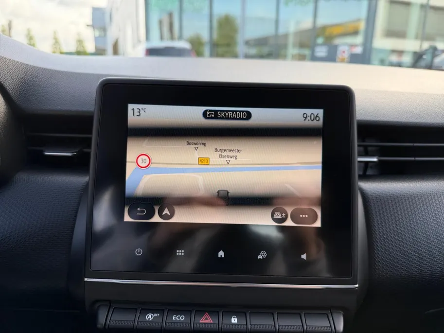 Renault Clio 1.0 TCe Zen | Navigatie | Bluetooth | Airco | Cruise Control | Apple Carplay & Android Auto | 12 Maanden BOVAG Garantie