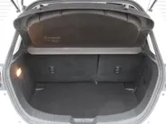 Mazda 2 1.5 e-SkyActiv-G 90PK 6MT Homura | Stuur-/stoelverwarming | Camera | Dodehoek detectie | LED | 16' LM | Carplay | Clima | Cruise |