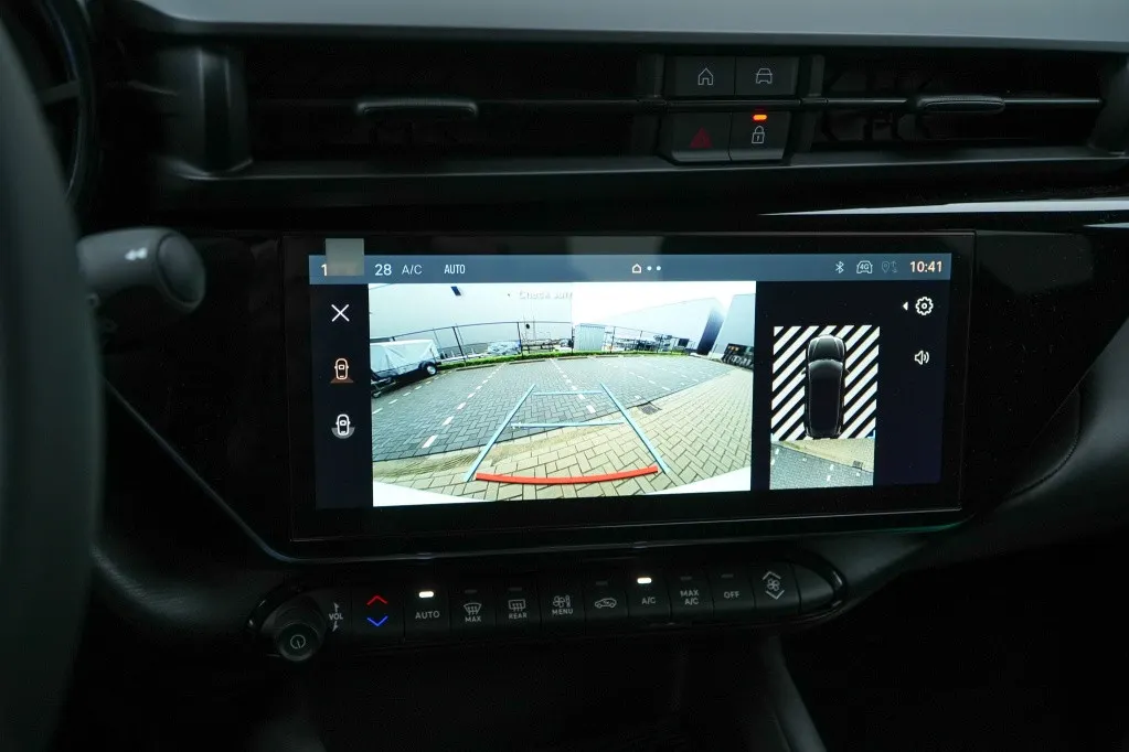 Alfa Romeo Junior 1.2 Turbo 136 PK Ibrida Speciale | Techno | Camera | Navi | Carp