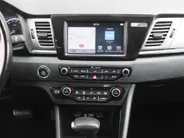 Kia Niro 1.6 GDi Hybrid ExecutiveLine | Trekhaak | Stuur-/stoelverwarming + ventilatie | Camera | Cruise adapt. | 18' LM | Leer | JBL audio |