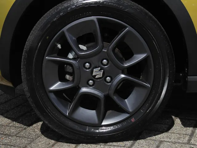 Suzuki Ignis 1.2 Smart Hybrid Style Automaat | Navi | Cruise | Clima | Lm-Velgen