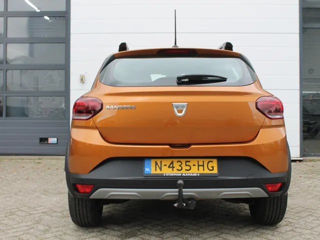 Dacia Sandero Stepway 1.0 TCe 100 PK Bi-Fuel Comfort | Trekhaak | ECC | Sensoren achter | 6 bak |
