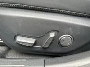 Kia K4 1.0 T-GDi MHEV GT-Line Launch Edition (pano) Dodehoekassistentie | Kruisend verkeersassistentie achter | Uitstapwaarschuwing | Stoel + stuurwielverwarming