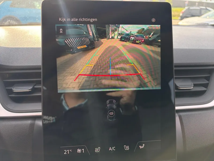 Renault Captur 1.3 mild hybrid 160 *Automaat*Navi via Carplay*Camera*Parkeersensoren*Stoelverwarming*Cruise Control*Zeer nette auto!
