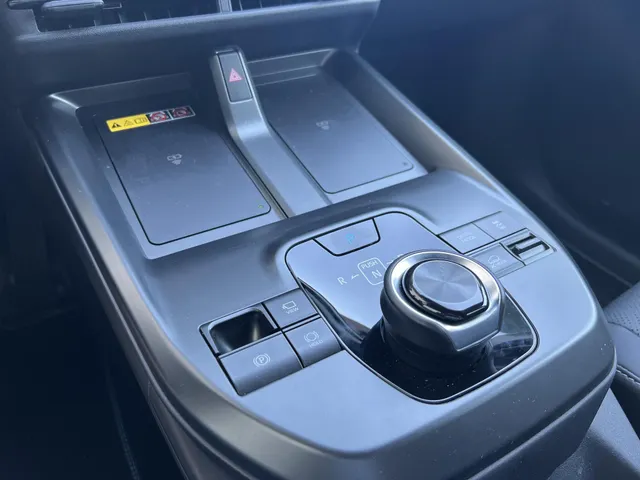 Subaru Outback E-Outback 4E-xperience+ 74.7 kWh | Meest Luxe Uitvoering | Panorama Dak | Stoel Ventilatie | Prijs Incl. Metallic Lak | Demonstratie Voertuig