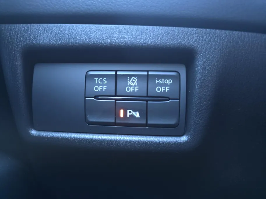 Mazda CX-5 2.0 SkyActiv-G 165 Comfort Automaat! | Dealer onderhouden! | Wegklapbare trekhaak | Stoel-Stuurverwarming | Achteruitrijcamera | Climate control | 12 maanden garantie