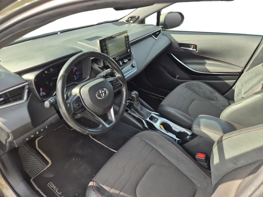 Toyota Corolla 2.0 Hybrid Executive | Cruise Control | Climate Control | Privacy Glass | Half Lederen Bekleding | Navigatie | Camera |