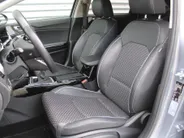 Kia Ceed 1.0 T-GDi DynamicPlusLine | Stuur-/stoelverwarming | Camera | Draadloos laden | LED | Dodehoek detectie | 16' LM |