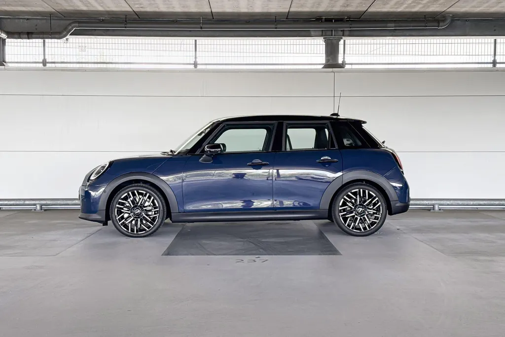 MINI Cooper 5-deurs Cooper C John Cooper Works S