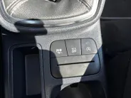 Ford Fiesta 1.0 EcoBoost Titanium | 1e Eigenaar | NL-Auto | Navigatie | Climate Control | Cruise Control | Parkeersensoren | Lichtmetalen velgen | All Weather banden