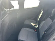 Renault Clio 1.6 E-Tech Full Hybrid 145 techno | Automaat | Apple Carplay & Android Auto | Camera | Navigatie | Parkeersensoren | Cruise Control | 12 Maanden BOVAG Garantie