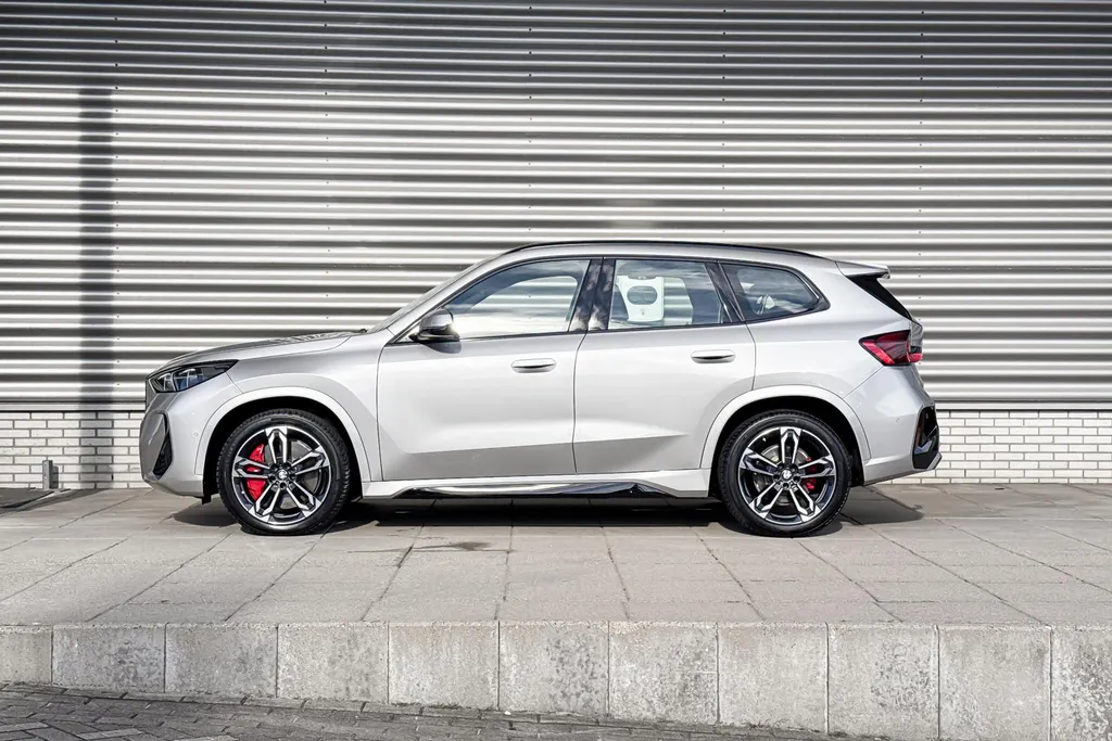 BMW iX1 eDrive20 67 kWh M Sport Edition