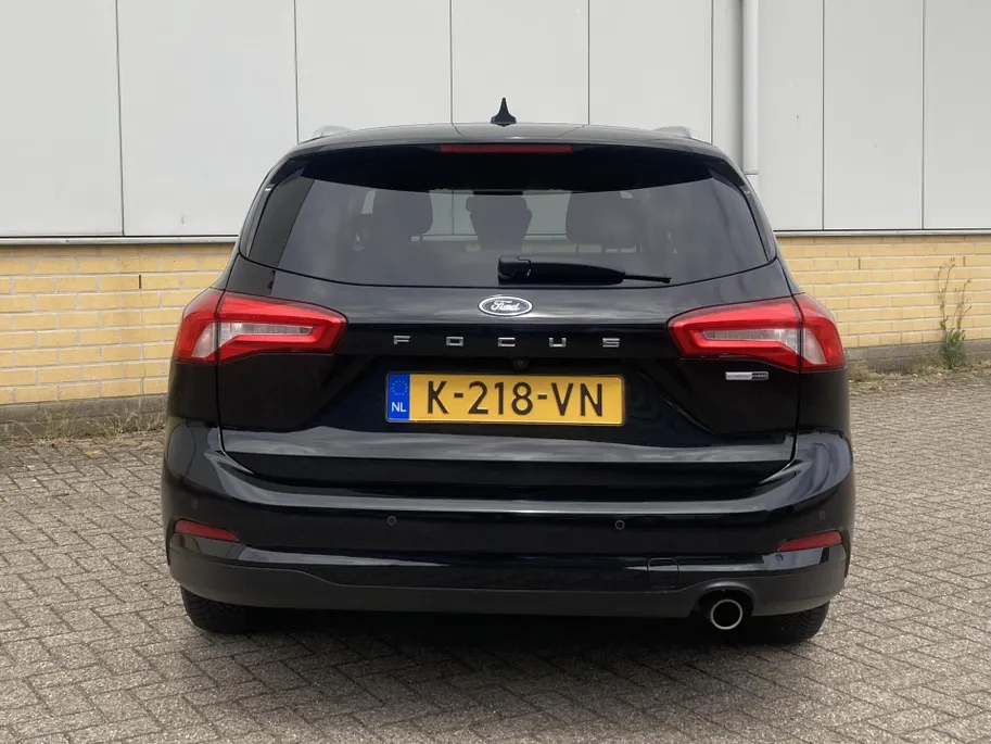 Ford Focus 1.0 EcoBoost Hybrid 125 pk Titanium X Wagon Navigatie - Apple Carplay/ Android Auto - Camera - Draadloos opladen telefoon - Elektrische achterklep