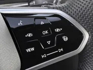 Volkswagen Tiguan 1.4 TSI eHybrid R-Line Business+ · Trekhaak · Camera · Stoelverwarming · Navigatie · Apple/Android Car Play · Garantie t/m 24-02-2027 of 100000km.