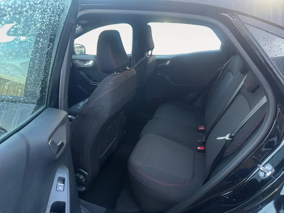 Ford Puma 1.0 EcoBoost Hybrid ST-Line | Stoel/Stuurverwarming | Apple Carplay/Android Auto | Parkeersensoren | Climate Control | Cruise Control | Navigatie