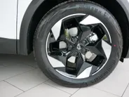 Renault Captur 1.8 E-Tech full hybrid 160 techno | Profiteer nu van €3.000,- Zeeuw & Zeeuw voorraadkorting |Electrisch schuif/kantel dak | Harman Kardon | Op voorraad |