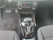 Kia Stonic 1.0 T-GDi MHEV DynamicPlusLine | Stoel en stuurverwarming | Climate control | Navigatie | Camera | Keyless met startknop | Apple Carplay / Android Auto |