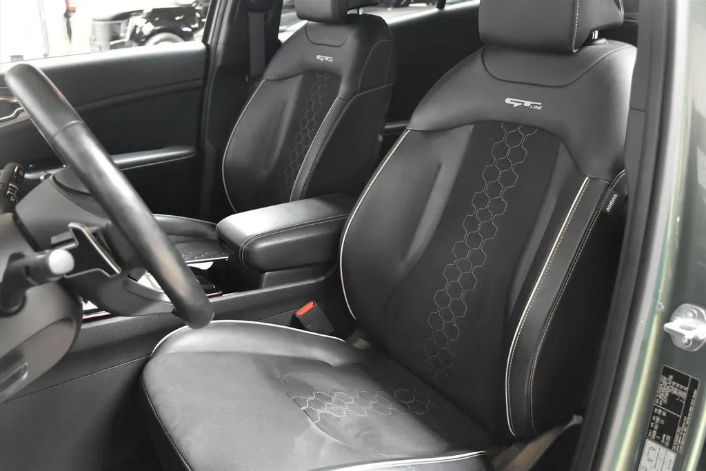 Kia Sportage 1.6 Hybrid AT6 GT-Line |Navi |Cruise |Clima