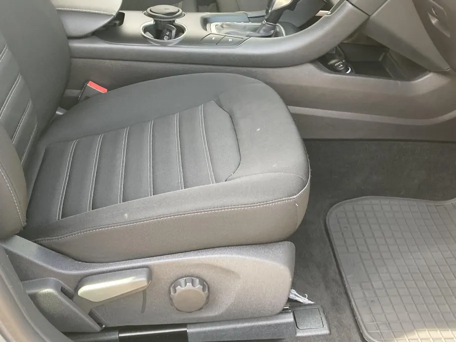 Ford Mondeo 2.0 Hybrid 187 pk Titanium Wagon AGR bestuurdersstoel, stoelverwarming