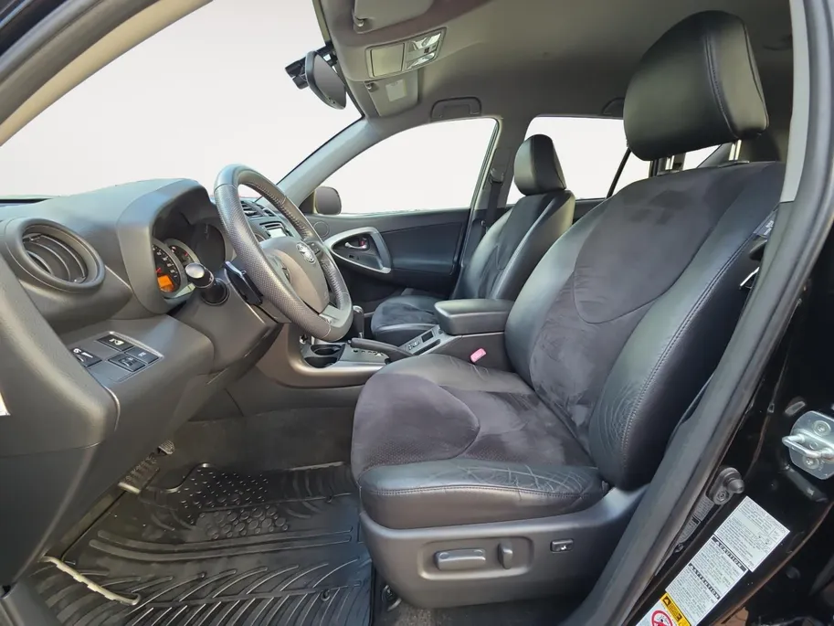 Toyota RAV4 2.0 VVTi Executive Business | Automaat | Cruise Control | Camera | navigatie | Stoelverwarming | 100% Onderhouden | 12 Maanden BOVAG Garantie | NAP