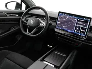 Volkswagen ID.7 Pro Limited Edition 77 kWh accu 286 pk · Trekhaak inklapbaar, met elektrische ontgrendeling · Voorraad OUTLET · Prijs is inclusief inruilpremie ·