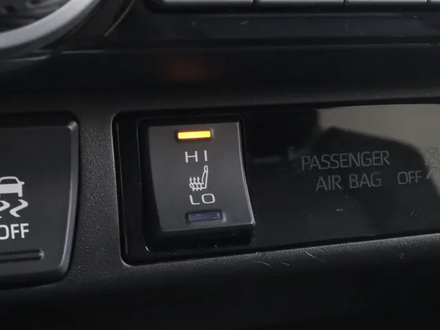Toyota RAV4 2.5 Hybrid AWD Bi-Tone