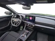 CUPRA Formentor 1.5 TSI e-Hybrid Business | NIEUWE AUTO | ELEKTRSICH WEGKLAPBARE TREKHAAK | STOEL & STUURVERWARMING | SCHUIFKANTELDAK |