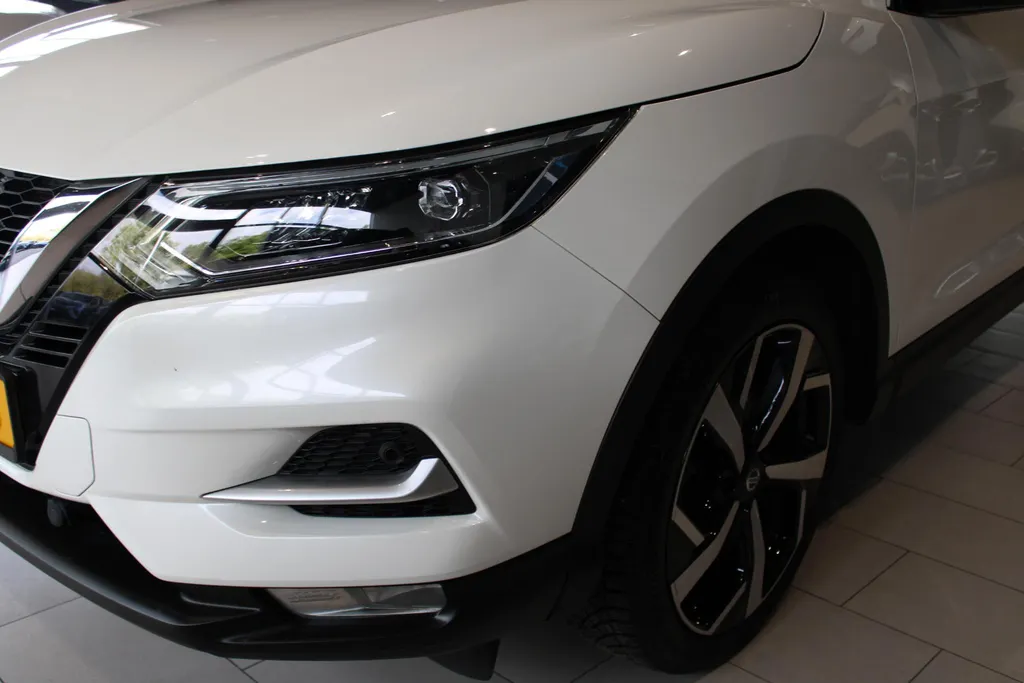 Nissan QASHQAI 1.3 DIG-T Premium Edition | Nappa lederen bekleding | Trekhaak | 1500kg trekgewicht | Pro-pilot | 360grd camera | PDC voor en achter | Climate controle | All season banden | Stoel verwarming |