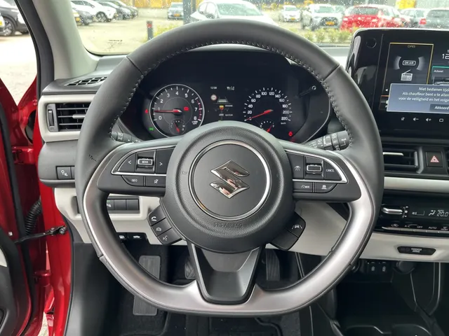 Suzuki Swift 1.2 Style Smart Hybrid | Stoelverw. | Adap. Cruise
