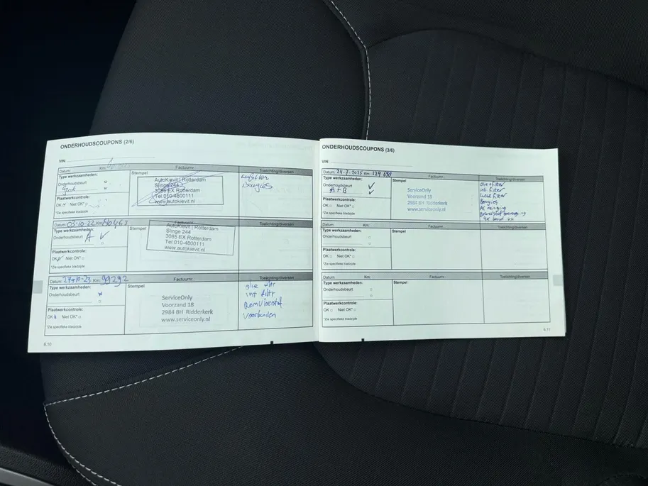Renault Clio 0.9 TCe Limited | Navigatie | Bluetooth | Parkeersensoren | Onderhoudshistorie | LMV | Airco | Cruise Control | 12 Maanden BOVAG Garantie