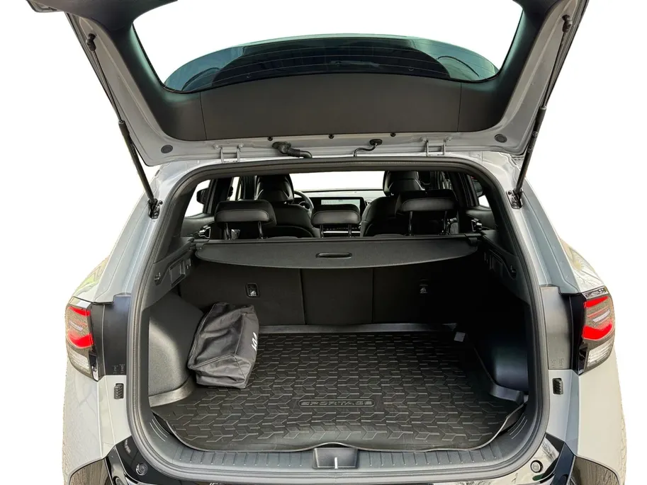 Kia Sportage 1.6 T-GDi Hybrid Dark Edition | Camera | Stuurverwarming | Stoelverwarming voor + achter | Apple Carplay / Android Auto | LMV | LED |