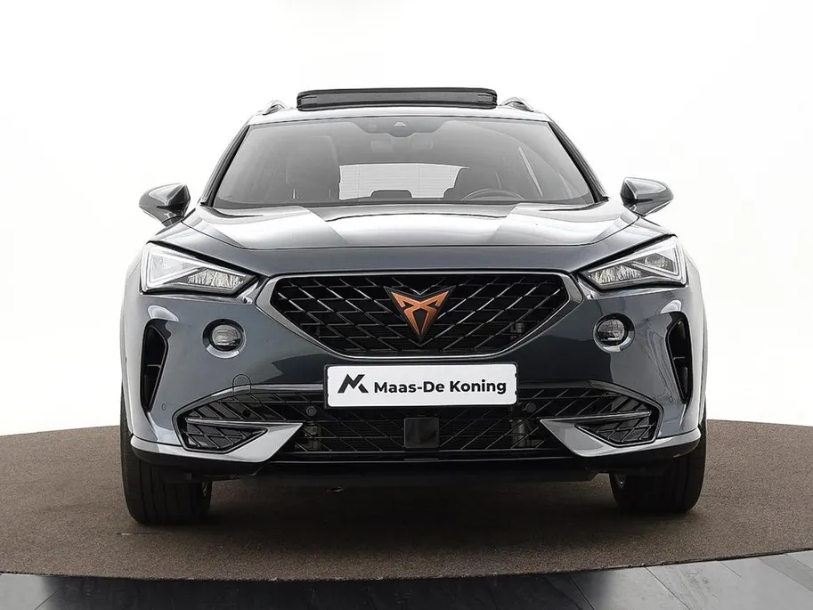 CUPRA Formentor 1.4 TSI e-Hybrid 204pk DSG Essential Limited · Panoramadak · Camera · Elek. Achterklep · Apple/Android Car Play · Keyless ·